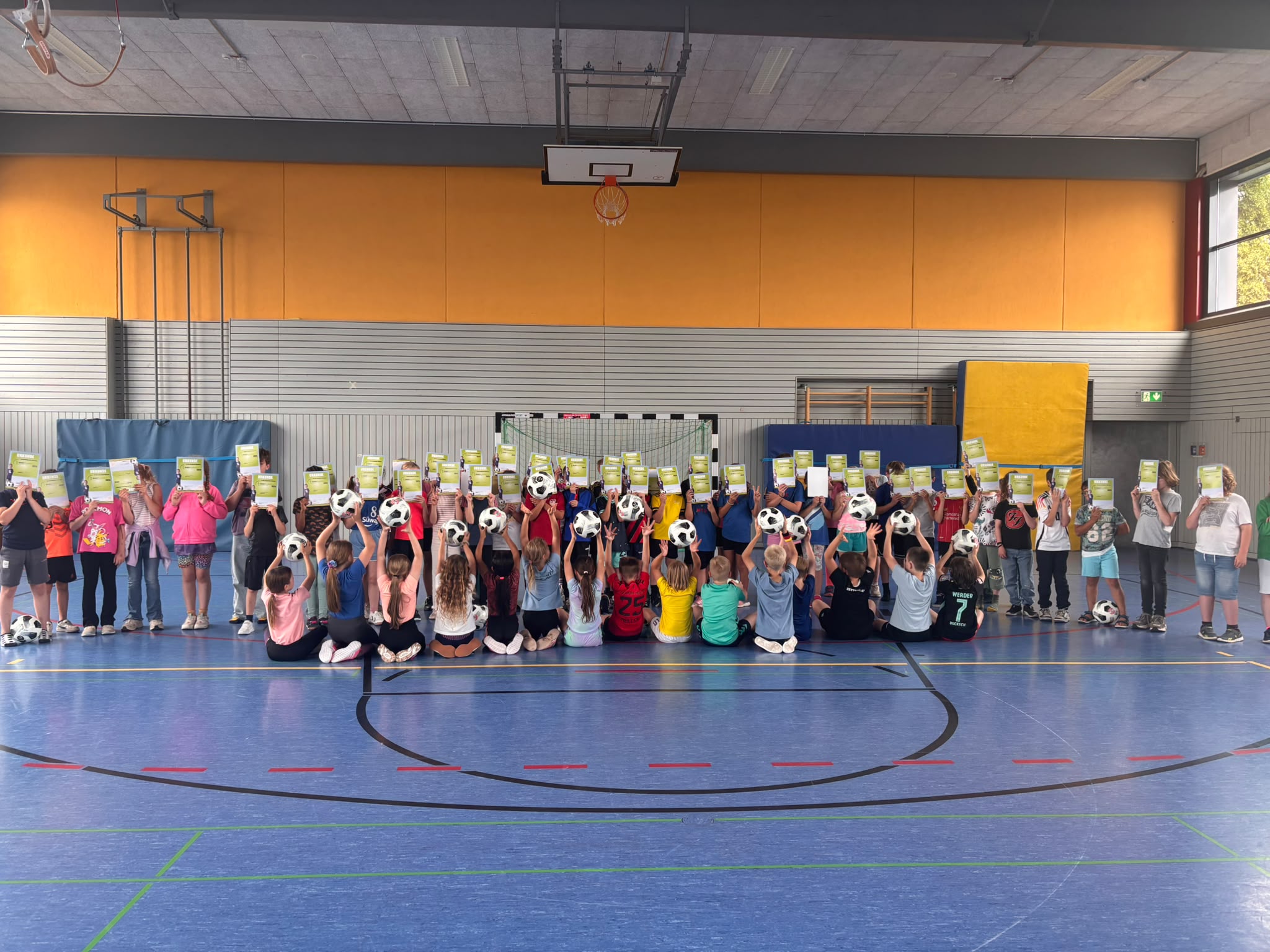 kinderfussballtag.jpg